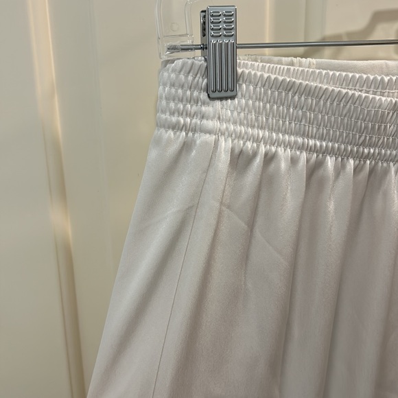 Babaton tribute pant (size M) - matte Pearl - Picture 5 of 7